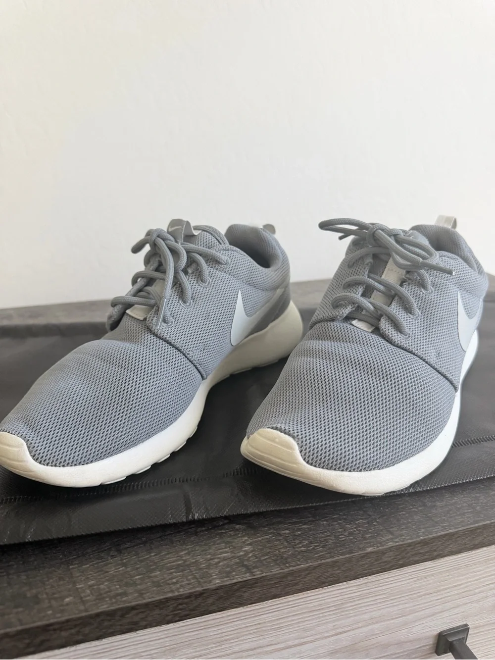 Nike Light Gray Mesh Sneakers with White Swoosh